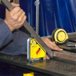 Strong Hand Tools MSA47 Magnet-Schwei&szlig;winkel Adjust-O&trade; mit Ein/Aus Schalter